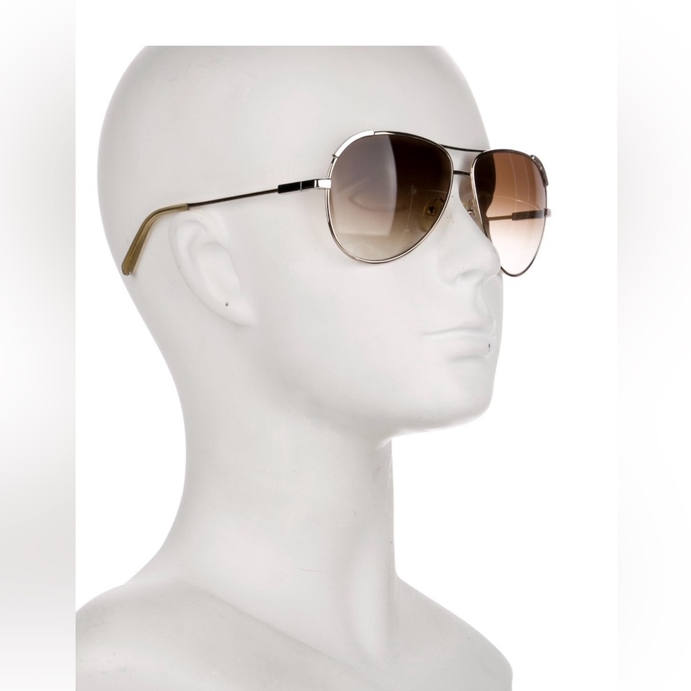 Chloé Aviator Gradient Sunglasses in excellent used condition with case!